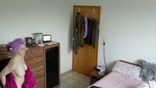 Larissa Secretly Watching Webcam