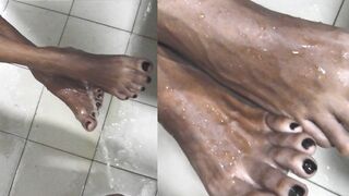 Oh ! are you Peeing on my Feet | first Time in Sri Lanka අයේෂගෙ කකුලට චූ දාල