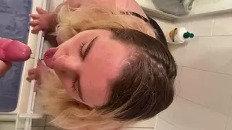 Chick Enjoys getting a Cumshot for the first Time