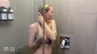 Soapy Fun under the Shower - Mimi Cica