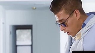 Mom Teaches How To Do Threesome