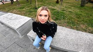 I met her on the street and drilled her at home on online cam.