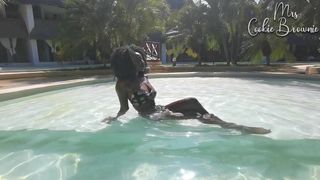 Ebony Model, chilling at the poolside before photoshoot (Sexy Chocolate Vagina)