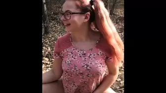 I piss on the street in public on taking off my panties and spreading my anus when passers-by pas