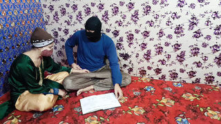 Stepsister ne Stepbrother ko Sex k lia Bola_Licking Cunt of pakistani stunning whore and Fucking Hard by her Handsom Stepbrother