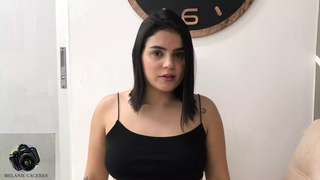 My neighbor wants me to rate his rod - porn in spanish