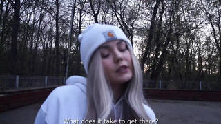 Skater chick enjoy sex