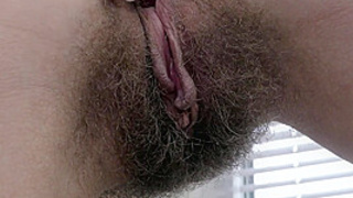 Lillian Vi masturbate naked on her wooden floor