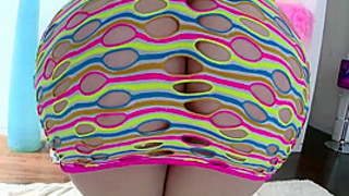 Skank Shows Her Stretched Ass-Hole To Her Lad And On Online Cam