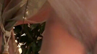 Amanda gets super wet - Devineones