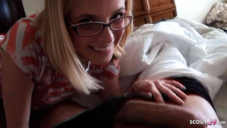 Massive Saggy Titties Nerd Gf with Glasses at Real Privat Home-made Sextape