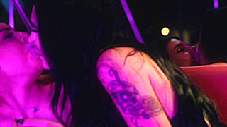 Orgia na balada - PissVids