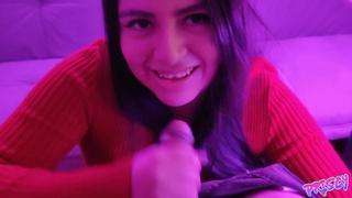 Mi SECRETARIA chupa su “AUMENTO DE SUELDO” muy RICO!! -Priscy Rollplay