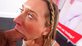 FIT18 - Addison Vodka - 57kg - Petite Blonde American Homemade In Yoga Pants - 60FPS