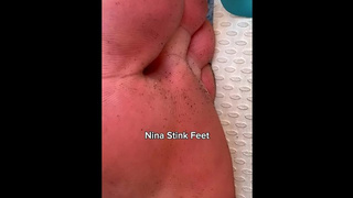 ToeJam in FlipFlops! Sweaty and Sleazy Feet Bizarre.