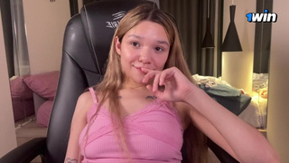 My girlfriend telling me stories how she was poked by another stud! (SPH,Cuckolding bizarre))