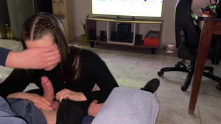 Pequeña rubia argentina hace una mamada profunda en la final de la Copa América USA