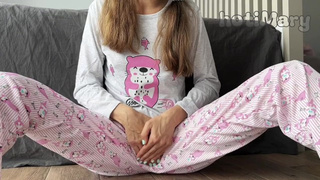 SQIRTING CLOSEUP thin japanese babe 18yo small boobies masturbating teasing horny vagina and climax