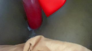 Squirting Teenie | Instagram Urfavniyyy