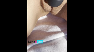 AMAZING! Look at the vibrations on my snatch = it's crazy! Close Up LunaxSun