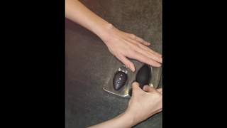 18yo virgin tries to fit vibrating behind plug in but struggles