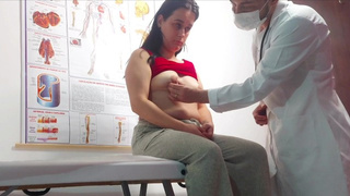 Gynecologist sticks dildo in cunt, fingers in behind and mounts patient!