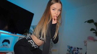Poked his Nike Pro gf deep in the mouth