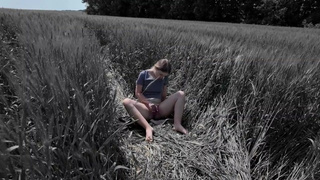 Solo female morning masturbates she got real cumming