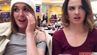 Лесби резвятся на улице