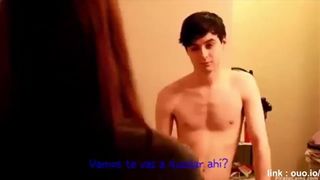 Entra Al Baño Y Encuentra a Su Hermana (Subtitulado)