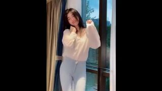 抖音热门合集tiktok #2 性感是这个世界上最危险的东西小姐姐居然在街上做这种事情