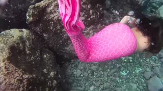 Spanish Girls Underwater